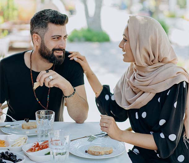 If a Guy Asks You To Lunch Is It a Date